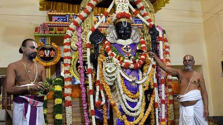 Athivaradar festival comes to end in kanchipuram