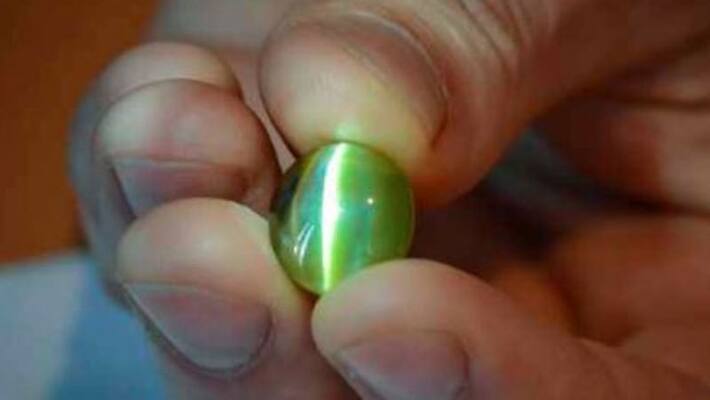 Know about the unknown and effective benefits of Cats eye gemstone BDD Know about the unknown and effective benefits of Cats eye gemstone BDD