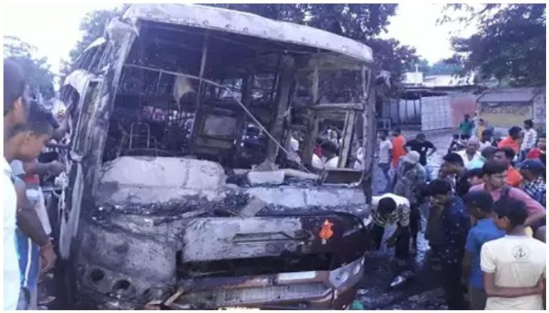 a bus in bihar's purniya gets on fire; people injured death tolls to rise