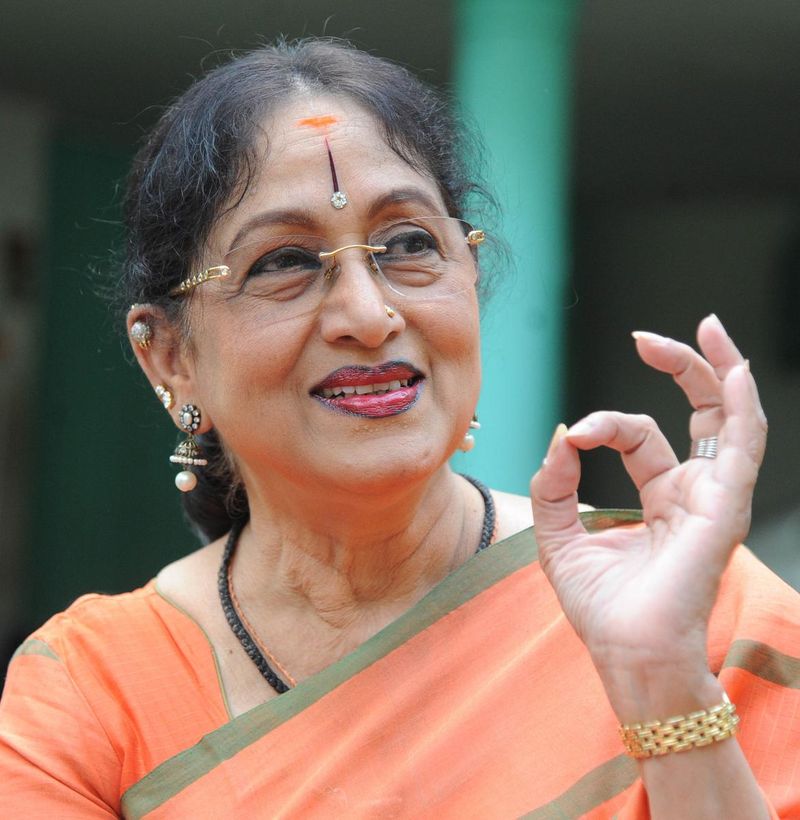 photo gallery of 7 heroins from Sandalwood Munirathna Kurukshetra