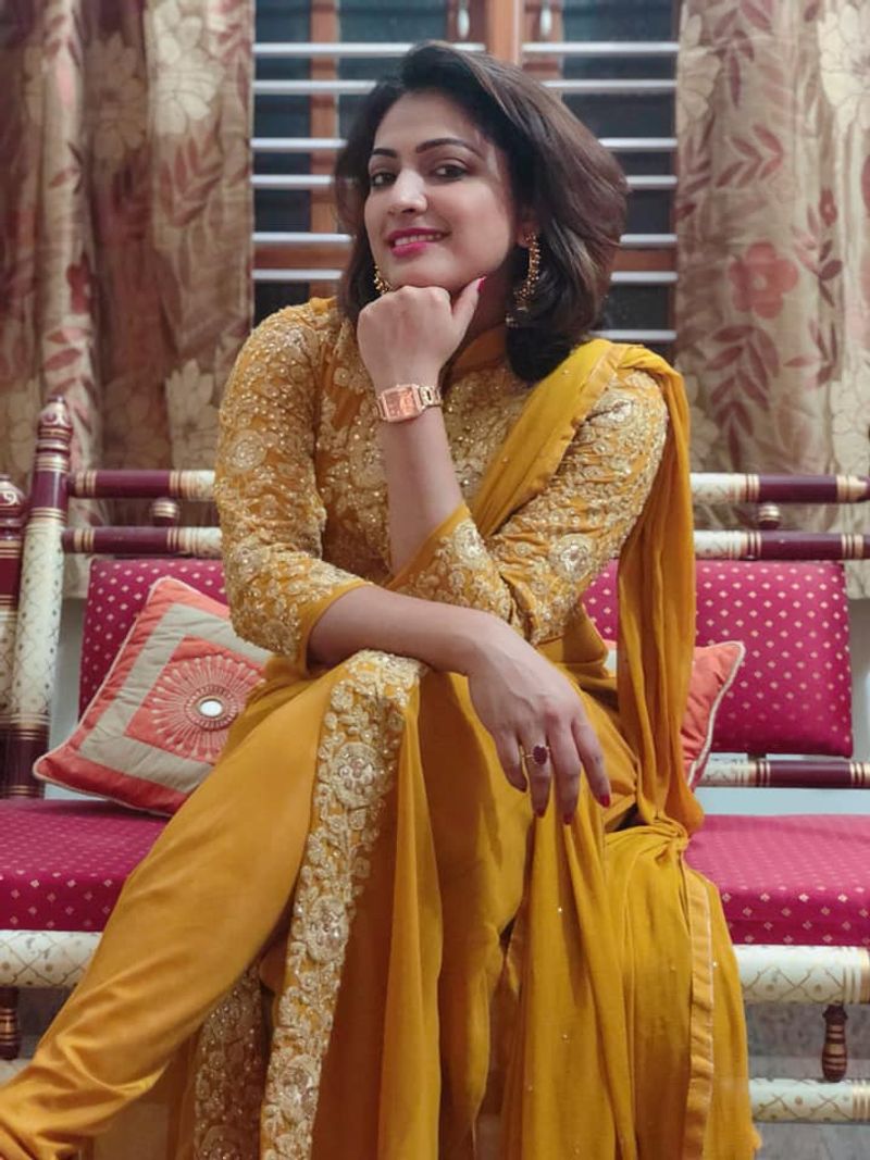 photo gallery of 7 heroins from Sandalwood Munirathna Kurukshetra