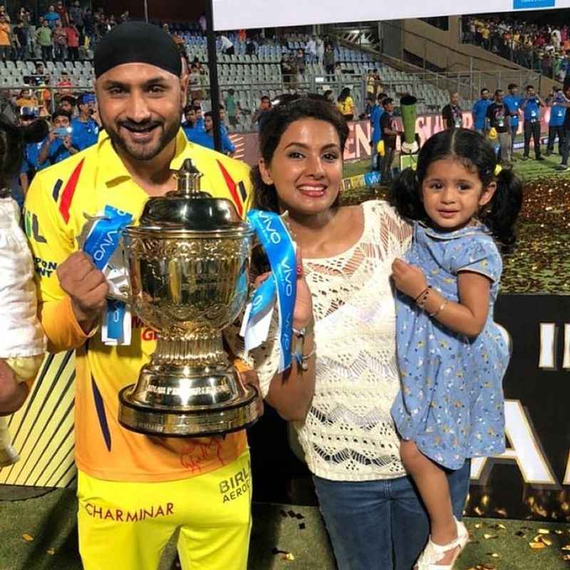 The couple emerged as a surprise when they announced their engagement and eventually got married in 2015, while their daughter Hinaya Heer Plaha was born in 2016. Meanwhile, the couple is expecting their second child later this year.