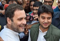 Rahul's tilism is ending in Congress, many loyalists are going out of the party line