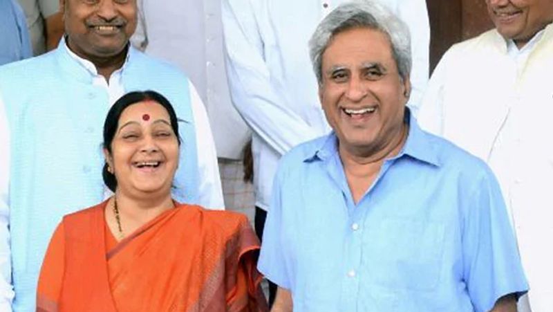 love story of sushma swaraj