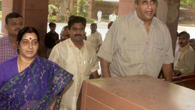 love story of sushma swaraj