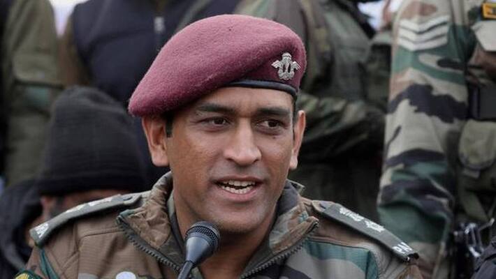 MS Dhoni expected to unfurl tri-colour in Leh on Independence Day MS Dhoni expected to unfurl tri-colour in Leh on Independence Day