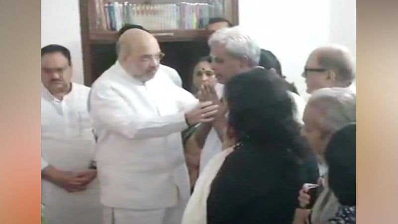 Sushma Swaraj Death PM modi And Amit Shah condolence photos