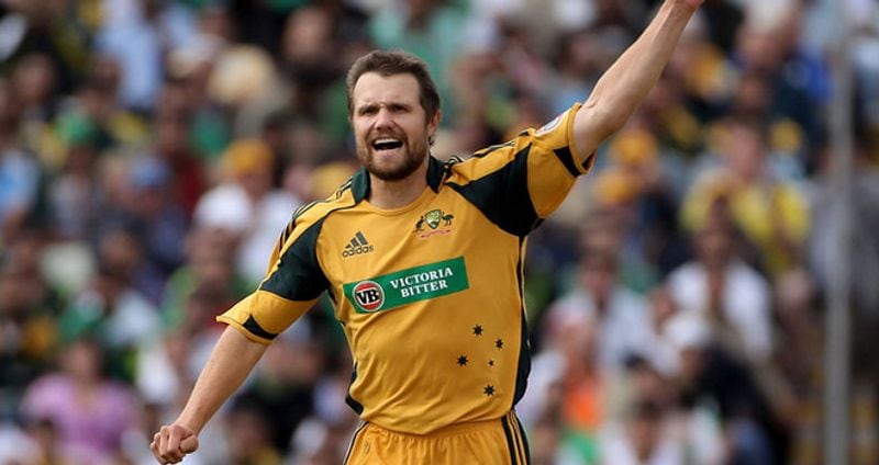5 Cricketers who played for two countries