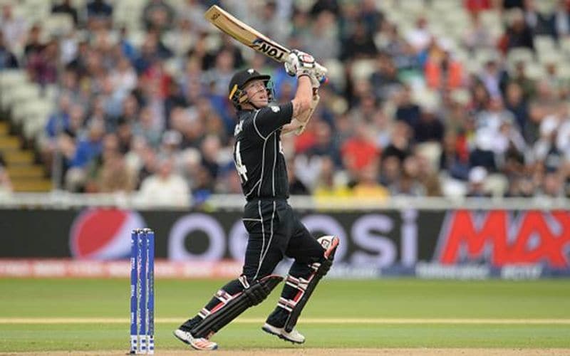5 Cricketers who played for two countries