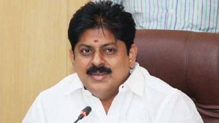 Former Minister Manikandan is lonely at the funeral of the coroner? Former Minister Manikandan is lonely at the funeral of the coroner?