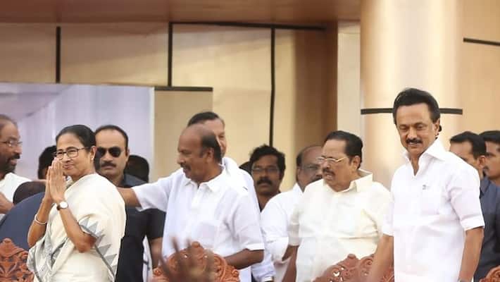 West Bengal Chief minister Mamata Banerjee unveils M Karunanidhi's statue West Bengal Chief minister Mamata Banerjee unveils M Karunanidhi's statue