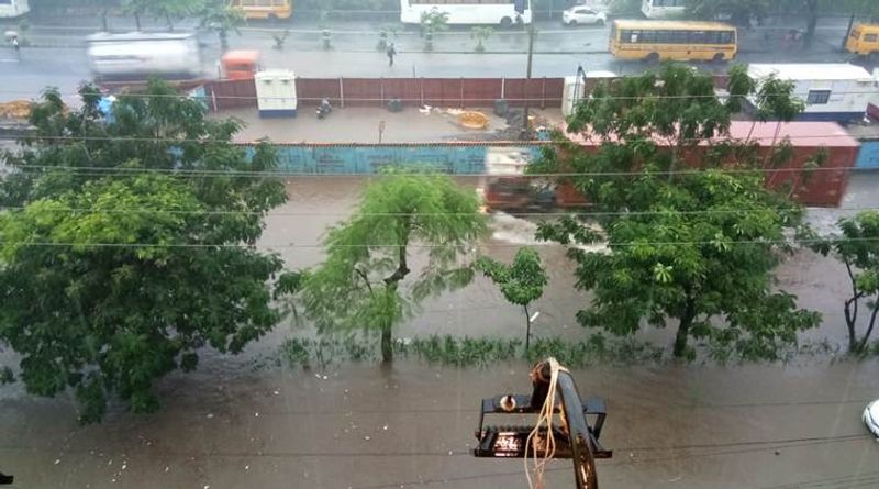 heavy to heavy rainfall in the country