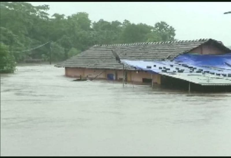heavy to heavy rainfall in the country