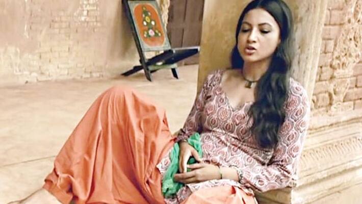 Begum jaan Actress Gauhar Khan Appeal to indian Government For jammu kashmir citizens basic needs Begum jaan Actress Gauhar Khan Appeal to indian Government For jammu kashmir citizens basic needs