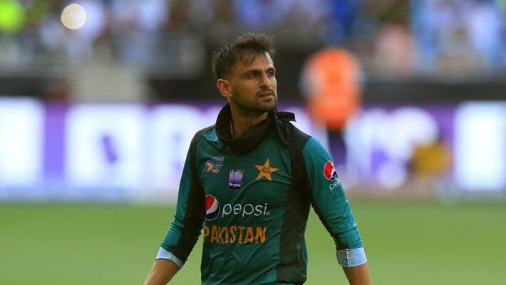 shoaib Malik breaks two glasses with sixer in GT20 Canada match shoaib Malik breaks two glasses with sixer in GT20 Canada match