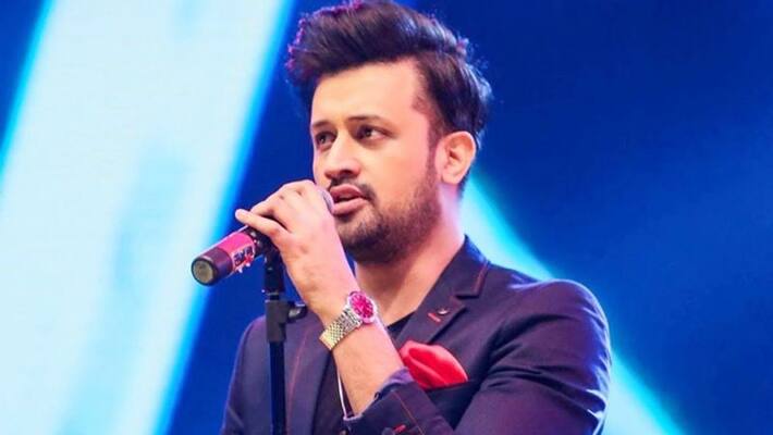 Singer Atif Aslam speaks against Artical 370 trolled by Social media users Singer Atif Aslam speaks against Artical 370 trolled by Social media users