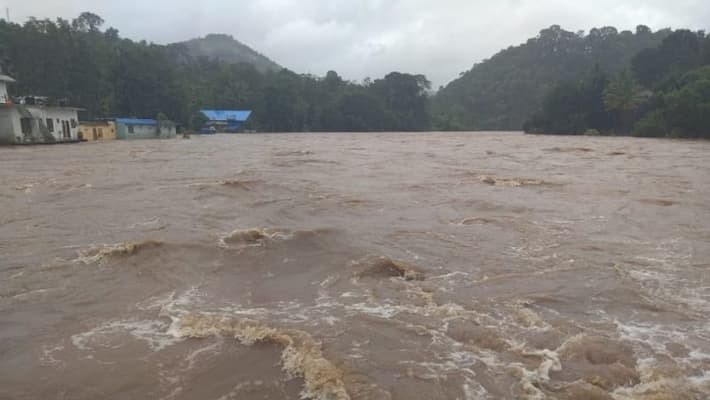 Heavy Monsoon Rain Continued Villages submerged In Kalaburagi Heavy Monsoon Rain Continued Villages submerged In Kalaburagi
