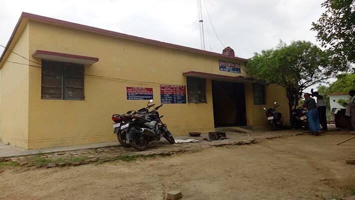 Phoolan Devi Birthday behmai Village 84 complaints files in 37 years, 22 people shoots by phoolan Phoolan Devi Birthday behmai Village 84 complaints files in 37 years, 22 people shoots by phoolan