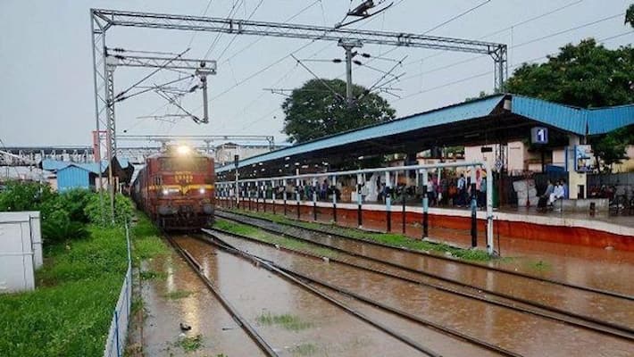 Multiple trains canceled from Howrah Station bpsb Multiple trains canceled from Howrah Station bpsb