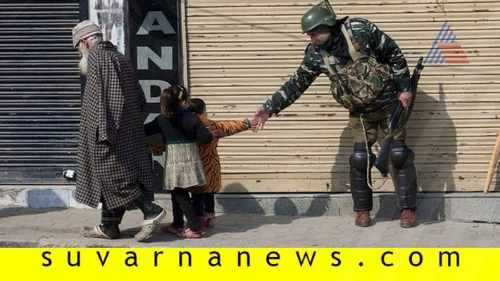 After 5 Days Revoking The Article 370 kashmir People Are Out From their houses After 5 Days Revoking The Article 370 kashmir People Are Out From their houses