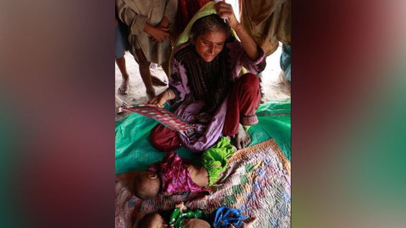 Shocking photos revealing hungry children in Pakistan