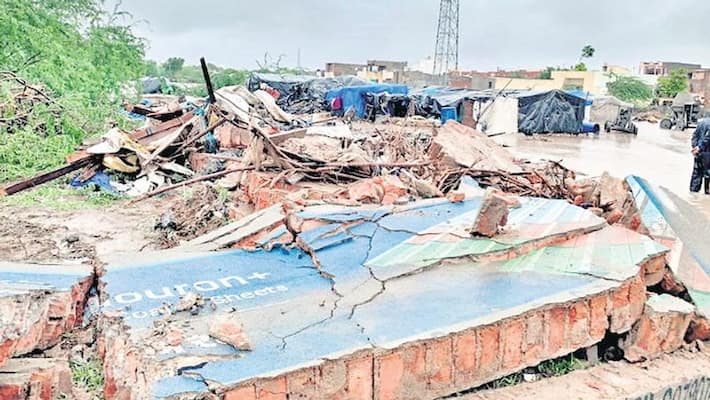 Madhya pradesh Distric jhabua 8 people died in flood Madhya pradesh Distric jhabua 8 people died in flood
