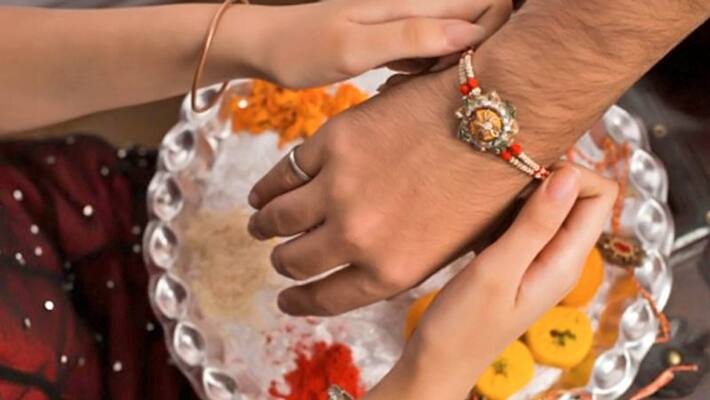 To stop Chinese rakhi Artists at Jamshedpur are making rakhi for this Raksha Bandhan festival BDD To stop Chinese rakhi Artists at Jamshedpur are making rakhi for this Raksha Bandhan festival BDD