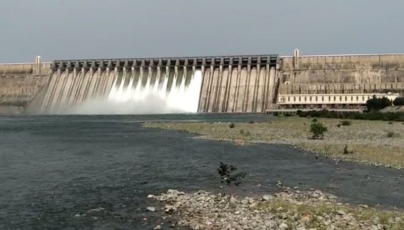 ఈ అసెంబ్లీ నియోజకవర్గంలో యాదవ సామాజికవర్గానికి చెందిన ఓటర్లు ఎక్కువగా ఉంటారు. యాదవులతో పాటు ఎస్సీ, ఎస్టీ ఓటర్లు కూడ ఆయా పార్టీల గెలుపు ఓటములపై ప్రభావం చూపే అవకాశం ఉంది.