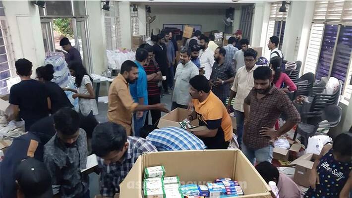 Police Arrest Activist For Saying Women Need Innerwear in Flood Hit Kerala Police Arrest Activist For Saying Women Need Innerwear in Flood Hit Kerala
