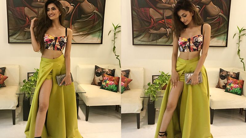 Tv Actress Shweta Tiwari Daughter palak looks like her mother