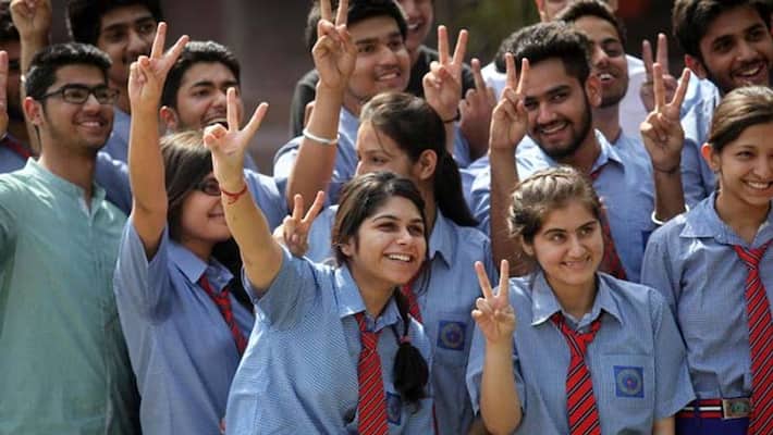 CBSE to release date sheet for term 1 class 10 and 12 exams on Oct 18 bmm CBSE to release date sheet for term 1 class 10 and 12 exams on Oct 18 bmm