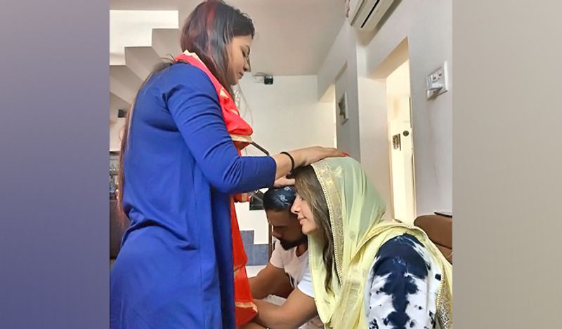 Hina Khan Celebrates Pre Rakhi with Boyfriend Rocky Jaiswal Sisters