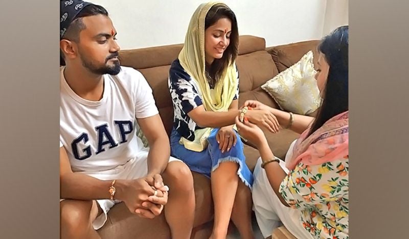 Hina Khan Celebrates Pre Rakhi with Boyfriend Rocky Jaiswal Sisters