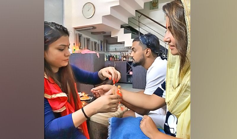 Hina Khan Celebrates Pre Rakhi with Boyfriend Rocky Jaiswal Sisters