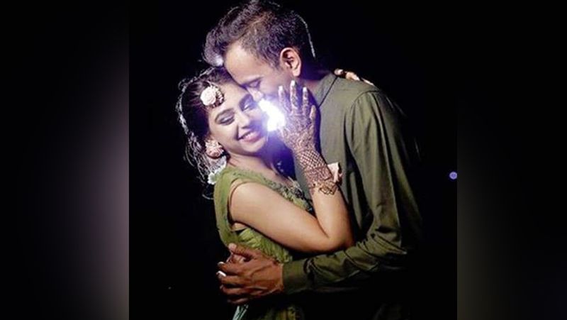 Tv Actress Niti tylor mehandi ceremony Photos viral