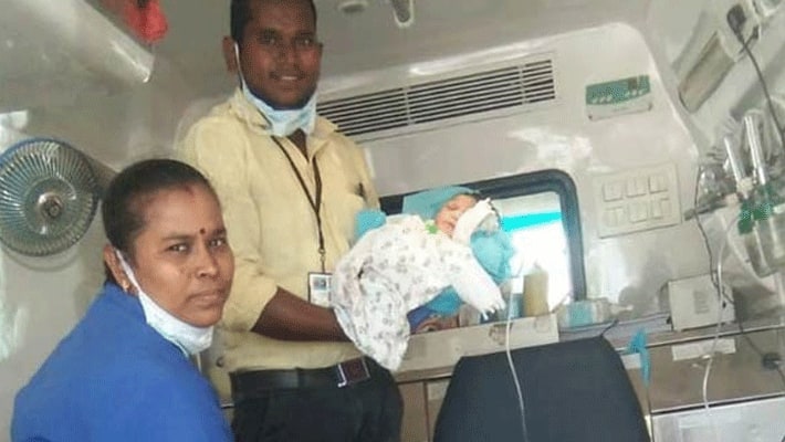 new born  babe who delivered in athi varadar temple named as athi varadar