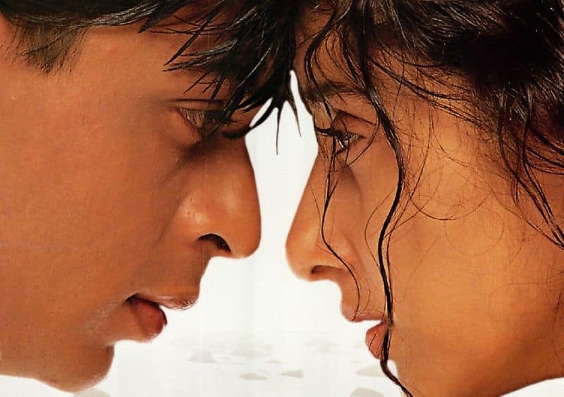 Dil Se: This is another Mani Ratnam movie, which exposed the disparity between a terror-ridden Kashmir while showcasing the beauty of the state. Dil Se is a romantic movie featuring Shah Rukh Khan, Manisha Koirala and  Preity Zinta.