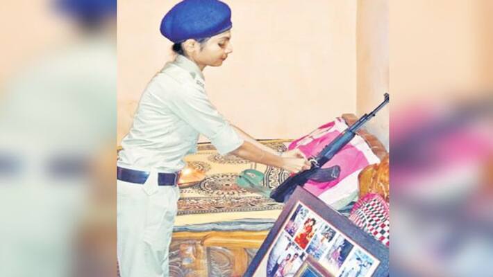 a sister joins indian army to fulfil her matyr's brother wish a sister joins indian army to fulfil her matyr's brother wish