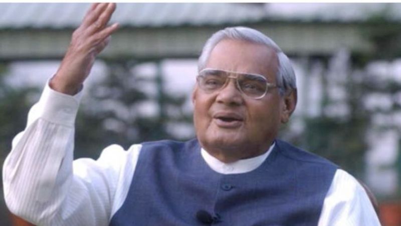 atal bihari vajpayee parliament bullock cart oppose computer rajiv gandhi fake claim kpt