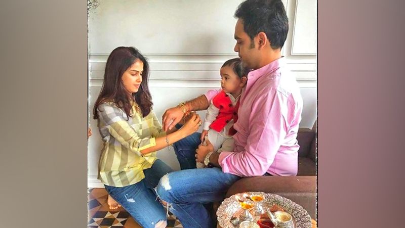 Salman Khan and Other Bollywood Celebs Rakhi Photos