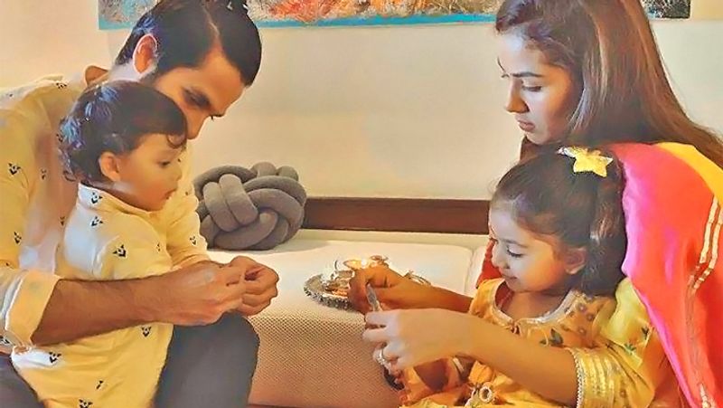 Salman Khan and Other Bollywood Celebs Rakhi Photos