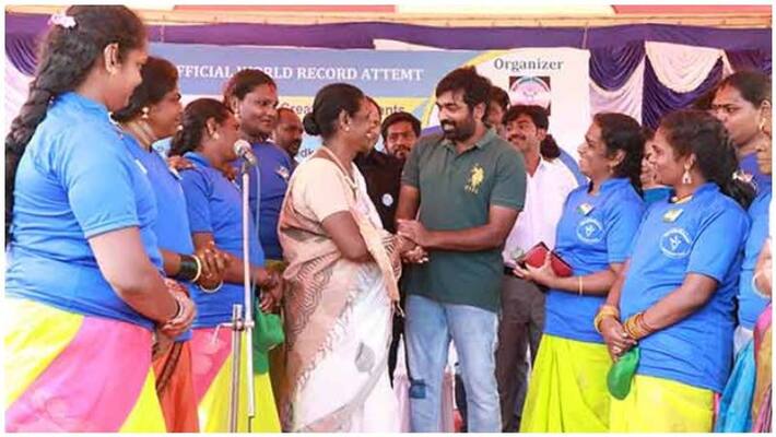 vijay sethupathi postpones his '800'movie vijay sethupathi postpones his '800'movie
