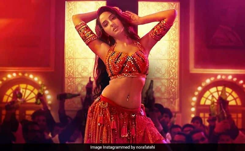 Nora Fatehi: Nora sizzled in the new version of 'O Saki Saki' with her sultry looks and her performance. It will be interesting to watch the item song, which has been ruling the music charts.