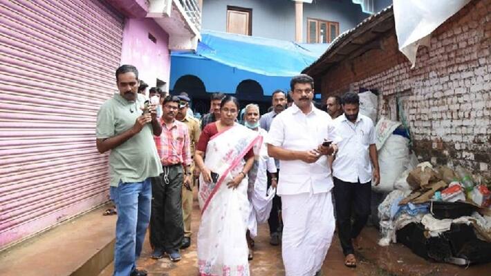 health minister K K Shailaja Teacher facebook post about pothukallu palli health minister K K Shailaja Teacher facebook post about pothukallu palli