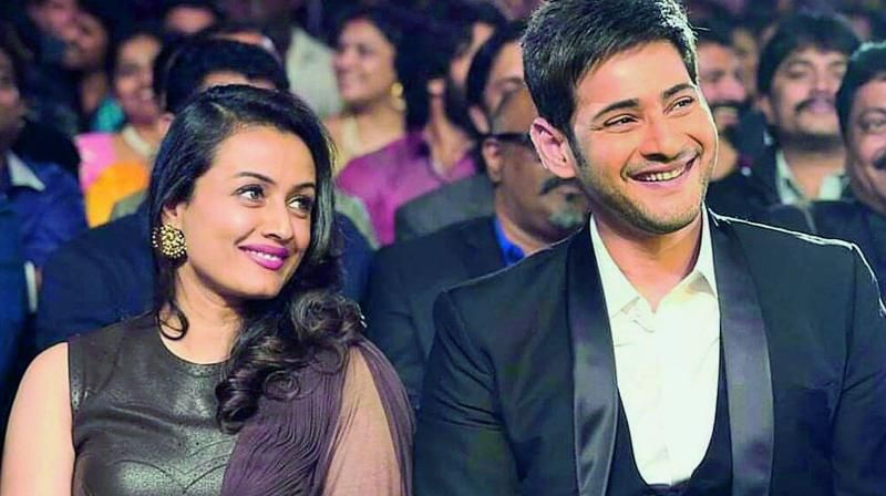 మహేష్ బాబు - మన సూపర్ స్టార్ మహేష్ భార్య నమ్రత గురించి ప్రత్యేకంగా చెప్పనక్కర్లేదు. ఏఎంబీ మల్టీప్లెక్స్ వ్యవహారాలు చూసుకోవడంతో పాటు రీసెంట్ గా 'ది హంబల్ కో' అనే బట్టల వ్యాపారం కూడా మొదలుపెట్టింది.