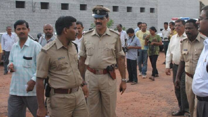 Search operation in Mangalore as news spread about terrorist attack Search operation in Mangalore as news spread about terrorist attack