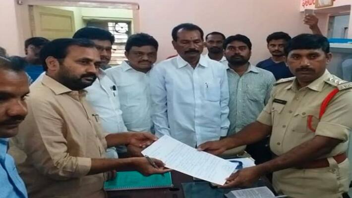 ysrcp mla alla rama krishnareddy complaint against tdp socila media over threatening comments ysrcp mla alla rama krishnareddy complaint against tdp socila media over threatening comments