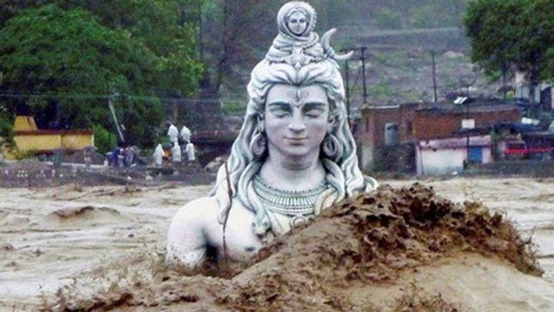 16-17 जून, 2013 की वो बारिश कोई कैसे भूल सकता है। इस दिन बारिश, बाढ़ और भूस्खलन की घटनाओं ने रुद्रप्रयाग, चमोली, उत्तरकाशी, बागेश्वर, अल्मोड़ा, पिथौरागढ़ जिलों में भारी तबाही मचाई थी।