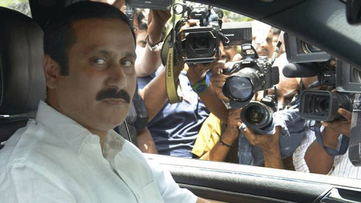 Anbumani Ramadas incites caste conflict in Tamil Nadu .. Vck complains to DGP's office. Anbumani Ramadas incites caste conflict in Tamil Nadu .. Vck complains to DGP's office.