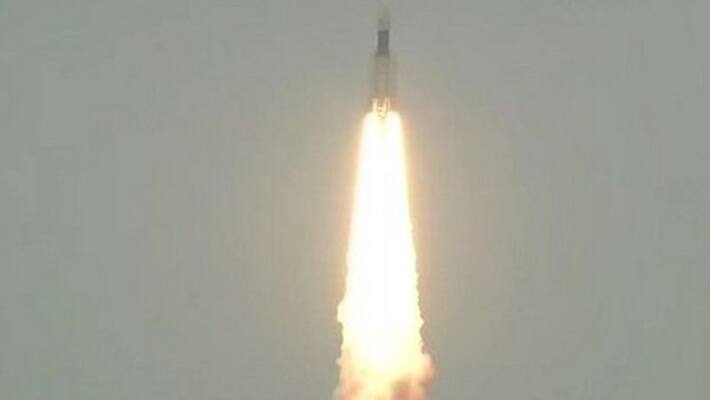 Chandrayaan-2 will enter the moon's orbit, danger will remain at every step during soft landing Chandrayaan-2 will enter the moon's orbit, danger will remain at every step during soft landing